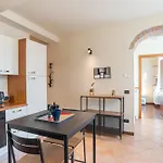 Apartment Guesthost - Cozy Few Steps To Center